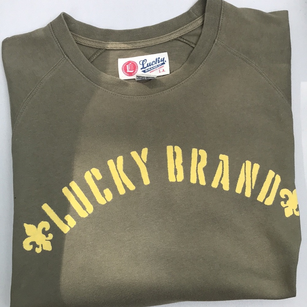 Lucky Brand Men’s sized Large T-Shirt 100% Cotton nice yellow side two stripes